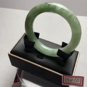 B010 天然A貨翡翠手鐲・玉鐲・50.8圍・實物拍攝・附鑑定證書
