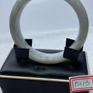 B013 天然A貨翡翠手鐲・玉鐲・59.5圍・實物拍攝・附鑑定證書
