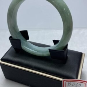 B060 天然A貨翡翠手鐲・玉鐲・56.2圍・實物拍攝・附鑑定證書
