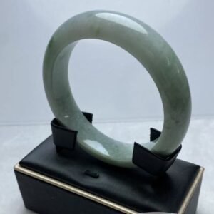 B071 天然A貨翡翠手鐲・玉鐲・57.2圍・實物拍攝・附鑑定證書