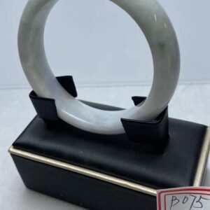 B075 天然A貨翡翠手鐲・玉鐲・57.5圍・實物拍攝・附鑑定證書