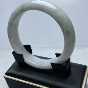 B075 天然A貨翡翠手鐲・玉鐲・57.5圍・實物拍攝・附鑑定證書