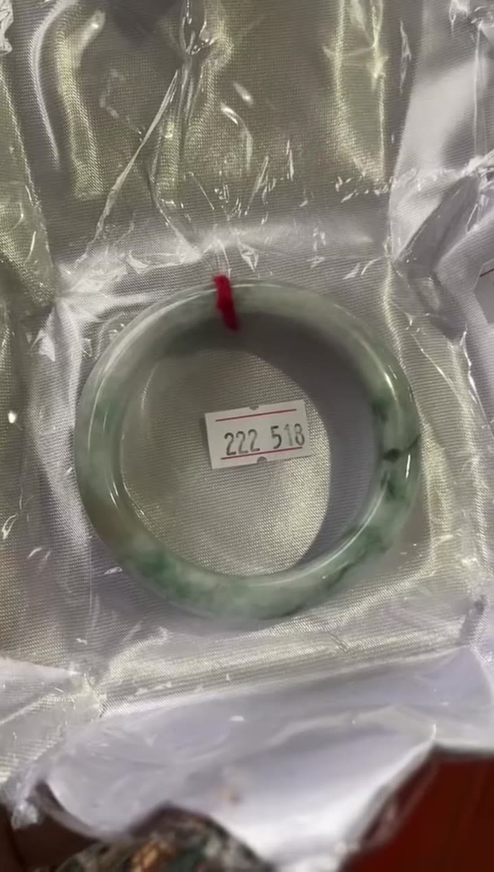 B103 天然A貨翡翠手鐲・玉鐲・51.8圍・實物拍攝・附鑑定證書 - Gambar 2