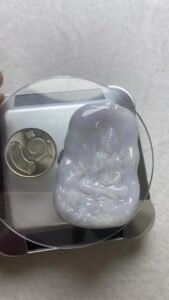 Read more about the article 翡翠掛件怎麼挑？平安扣、如意、葫蘆、葉子一次看懂（附台灣現貨實拍）