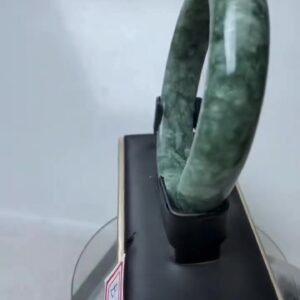B532 天然A貨翡翠手鐲・玉鐲・60圍・實物拍攝