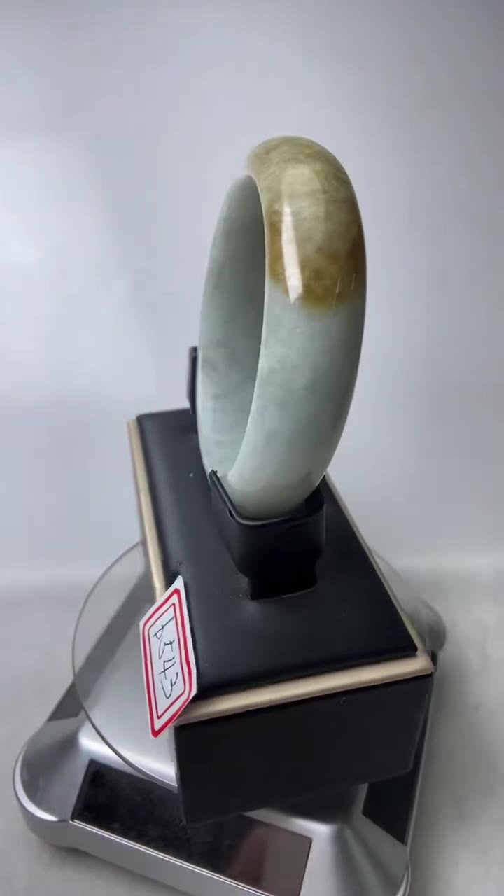 B543 天然A貨翡翠手鐲・玉鐲・54.8圍・實物拍攝・附大陸鑑定證書 - Image 3