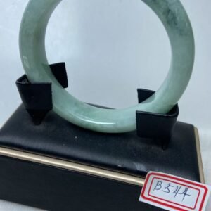 B544 天然A貨翡翠手鐲・玉鐲・54.8圍・實物拍攝・附大陸鑑定證書