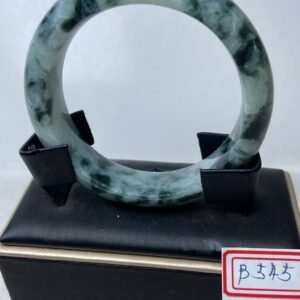 B545 天然A貨翡翠手鐲・玉鐲・54.5圍・實物拍攝・附大陸鑑定證書