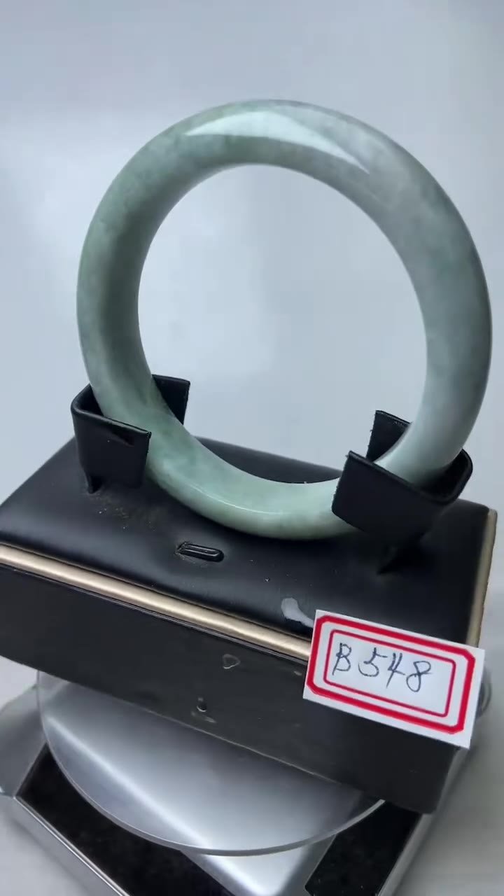 B548 天然A貨翡翠手鐲・玉鐲・54.9圍・實物拍攝・附大陸鑑定證書 - Image 7