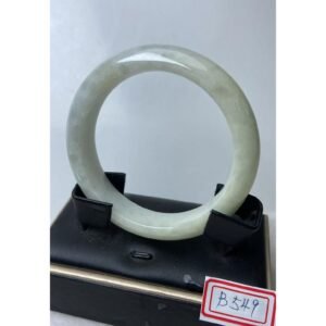 B549 天然A貨翡翠手鐲・玉鐲・54.9圍・實物拍攝・附大陸鑑定證書