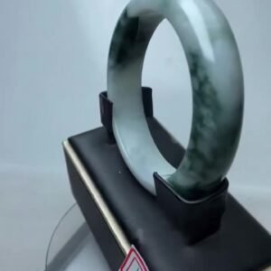 B550 天然A貨翡翠手鐲・玉鐲・54.8圍・實物拍攝・附大陸鑑定證書