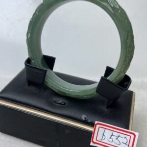 B552 天然A貨翡翠手鐲・玉鐲・55.8圍・實物拍攝・附大陸鑑定證書
