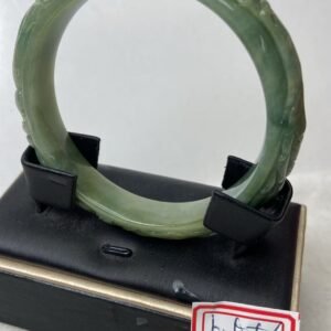 B556 天然A貨翡翠手鐲・玉鐲・58.3圍・實物拍攝・附大陸鑑定證書